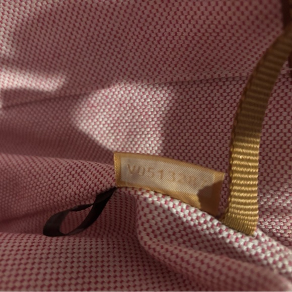 🖤 Authentic Dooney and Bourke Dillen Drawstring Bag 🖤 - Picture 12 of 13